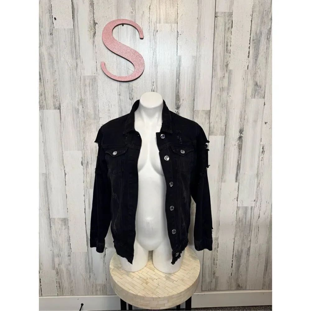 The style between us distress Jean jacket size small